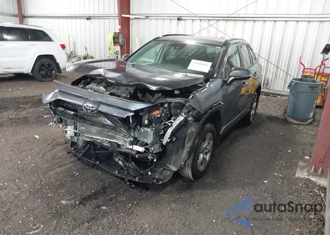 2024 Toyota Rav4 Xle/Xle Premium z USA, uszkodzony, nr VIN 2T3P1RFV3RC410627